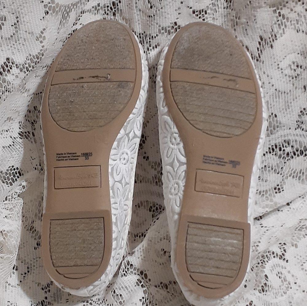 Girls AMERICAN EAGLE White Lace Flats SZ 13 1/2 - Picture 5 of 5